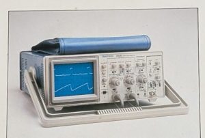 Tektronix 2225